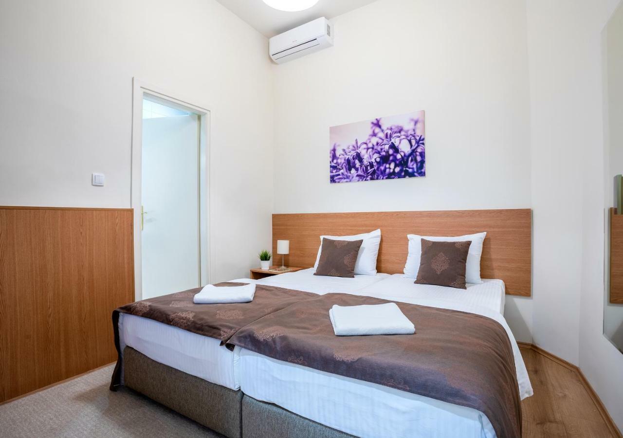 Booking En Suite 베오그라드 외부 사진