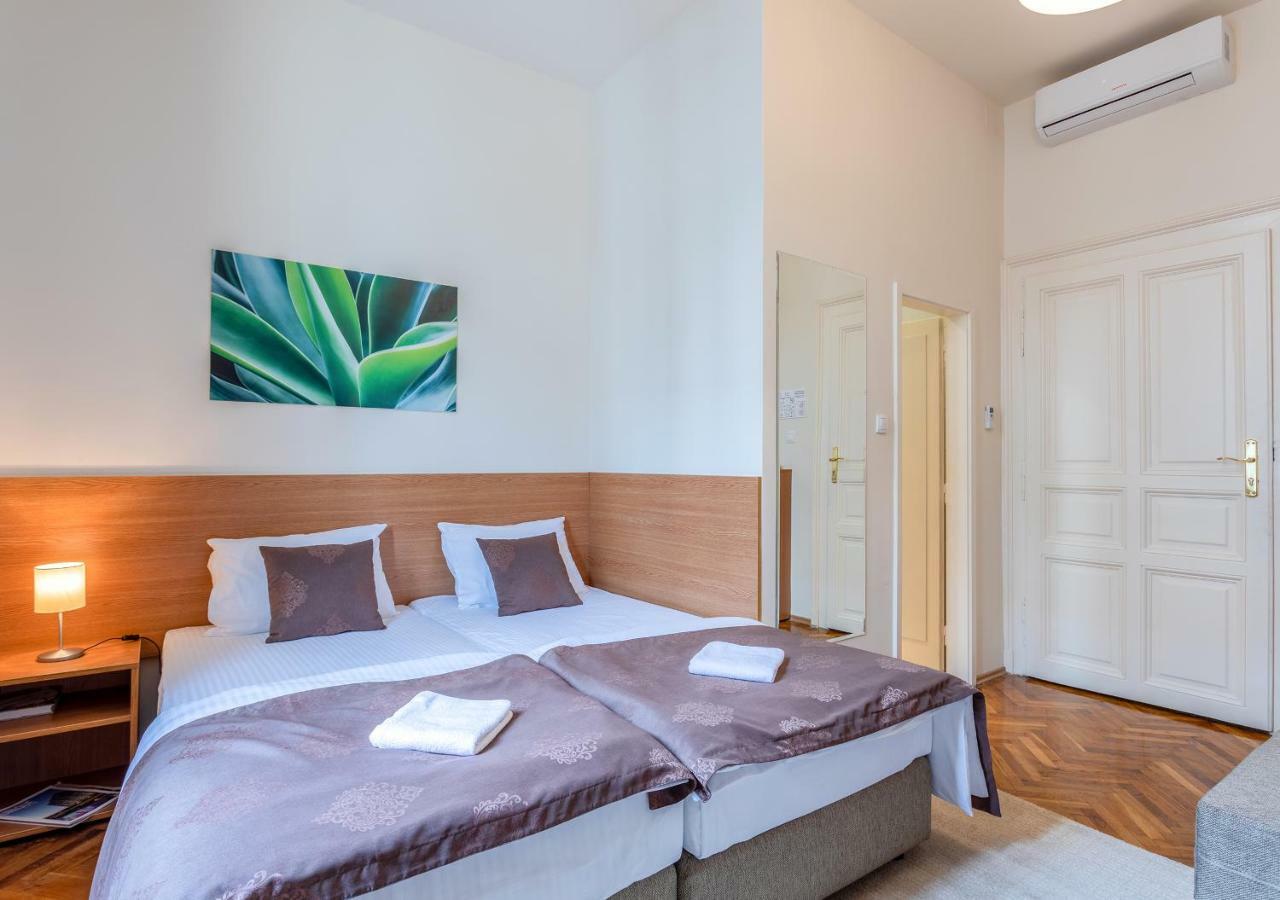 Booking En Suite 베오그라드 외부 사진