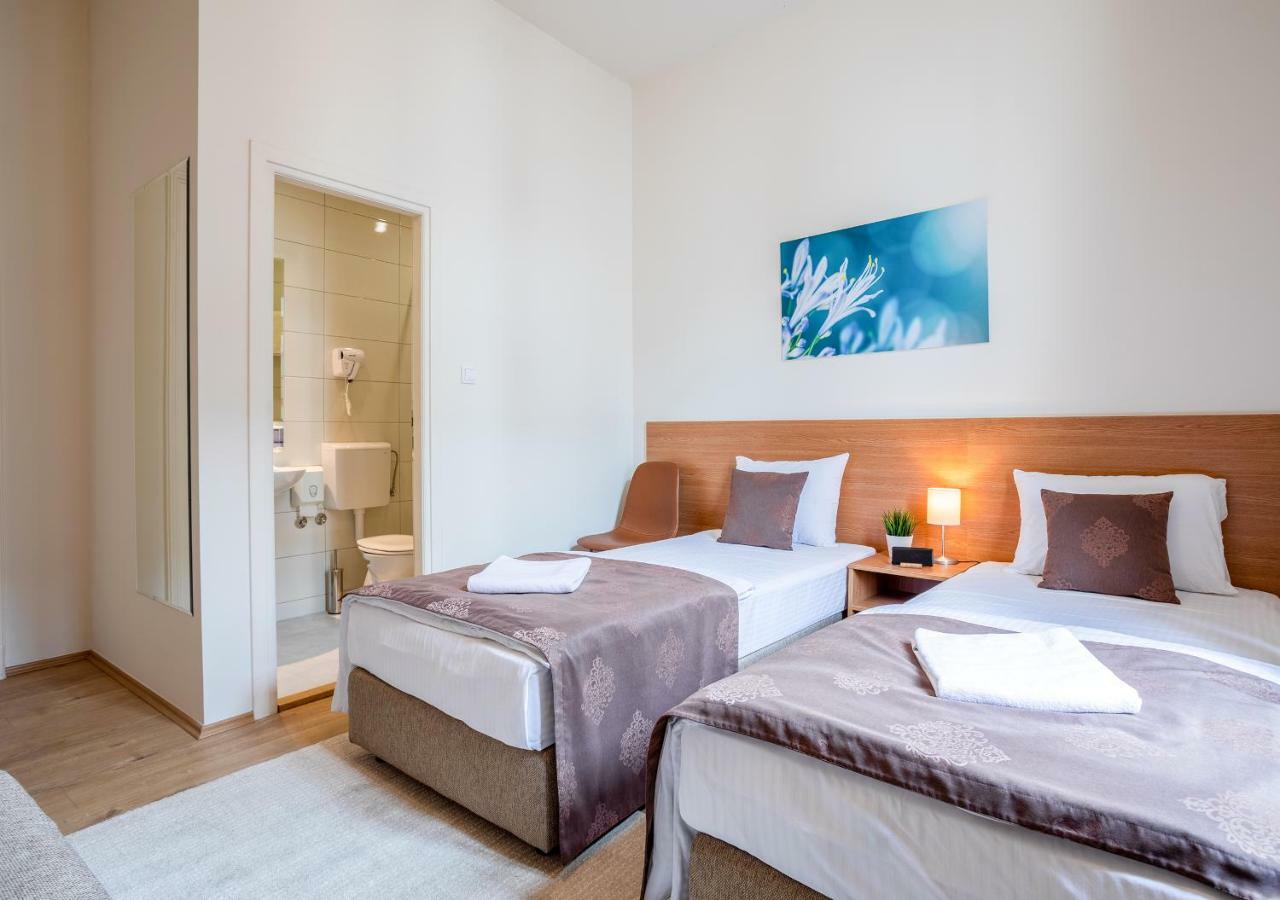 Booking En Suite 베오그라드 외부 사진