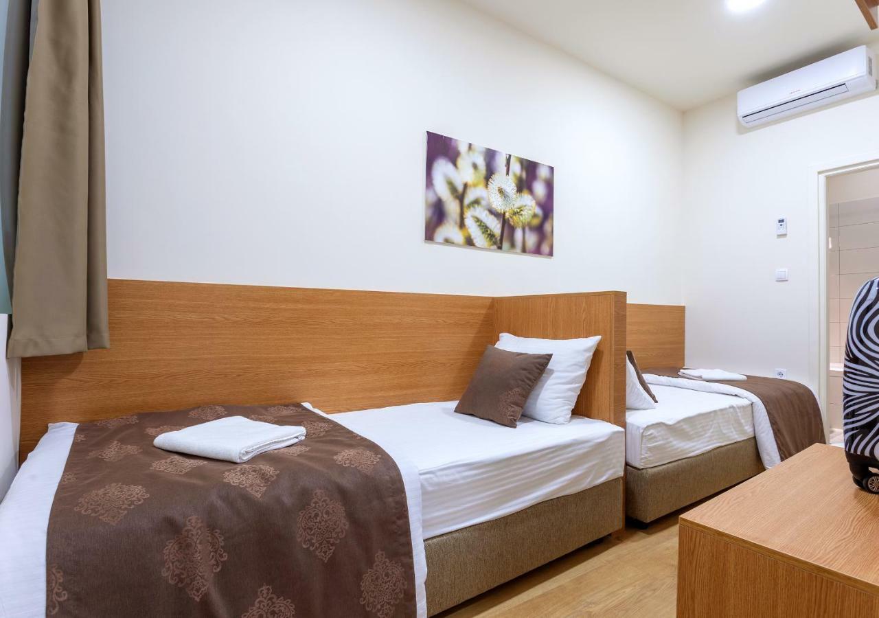 Booking En Suite 베오그라드 외부 사진