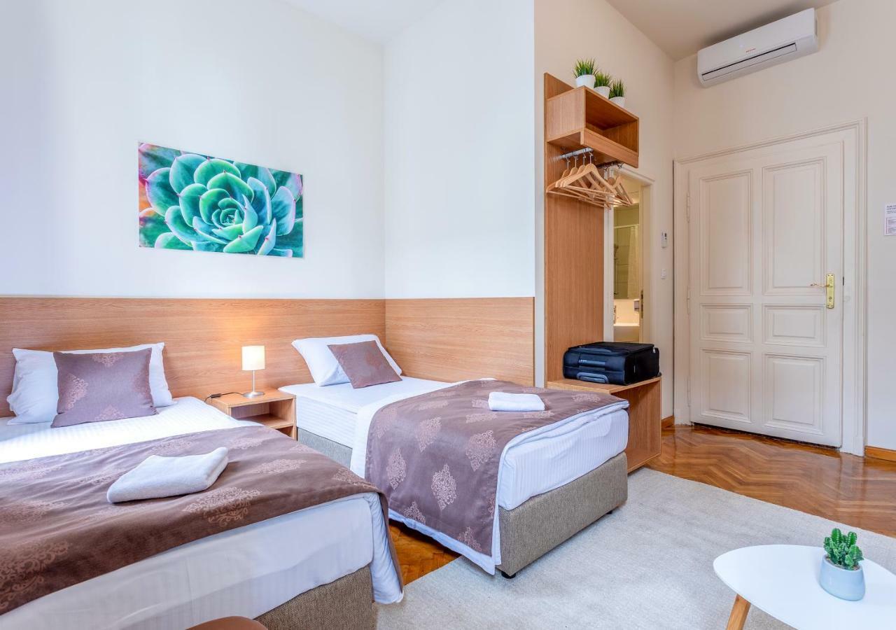 Booking En Suite 베오그라드 외부 사진